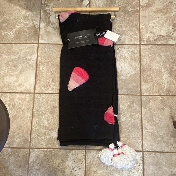Rachel Zoe Pink Candy Corn Blanket NEW Throw Viral TikTok Tok Halloween Black - Picture 4 of 5